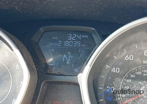 2012 Hyundai Elantra Limited (Ulsan Plant) z USA, uszkodzony, nr VIN KMHDH4AE5CU312237